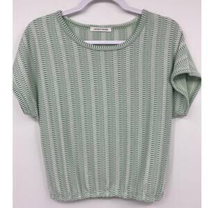 Caution to the Wind Green Shirt Top Blouse NEW Medium Juniors Short Sleeve Comfy